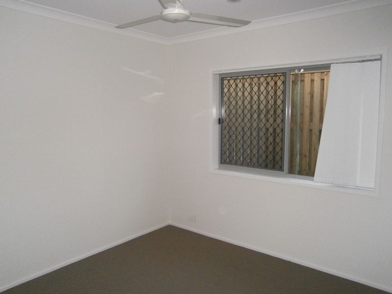 49 CLOVER CRESCENT, Boyne Island QLD 4680