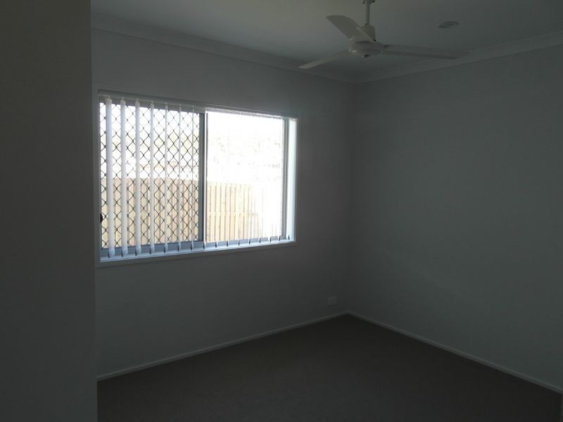33 LILYVALE ESPLANADE, Boyne Island QLD 4680