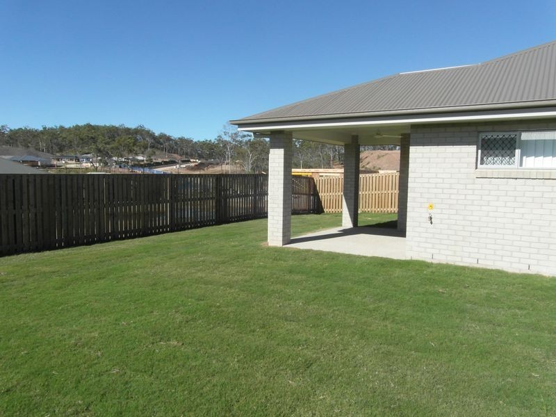 33 LILYVALE ESPLANADE, Boyne Island QLD 4680
