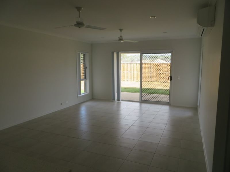 43 CLOVER CRESCENT, Boyne Island QLD 4680