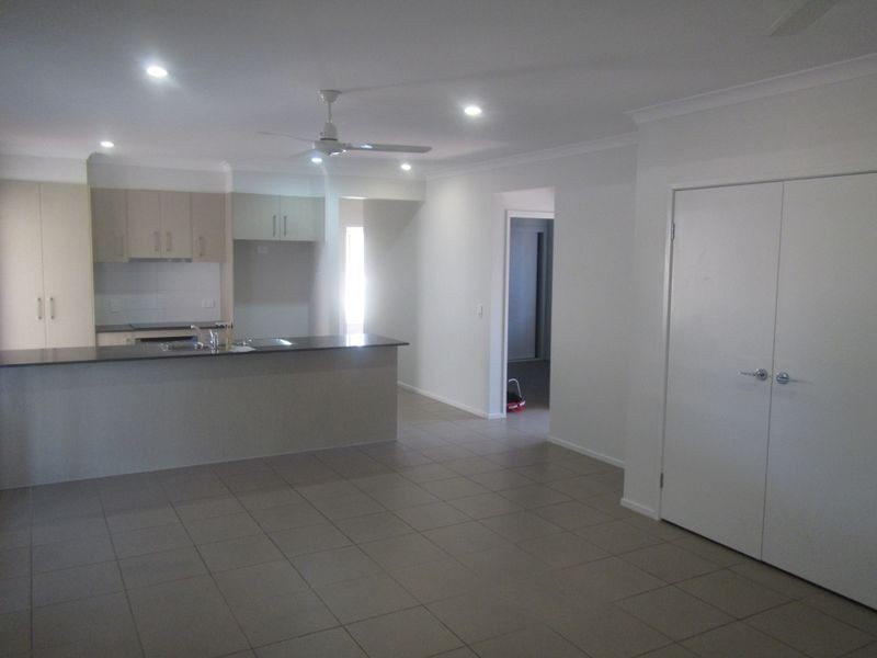 21 CLOVER CRESCENT, Boyne Island QLD 4680