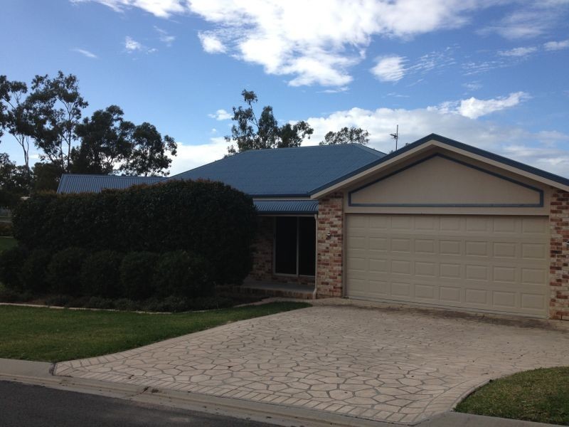 7 LIGHTHOUSE DRIVE, Boyne Island QLD 4680