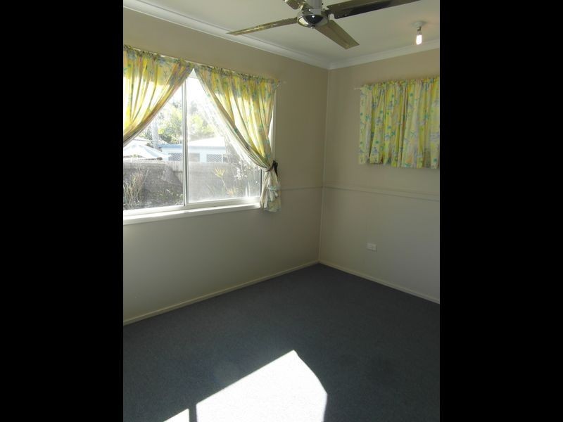 11 ALKINA CRESCENT, Boyne Island QLD 4680