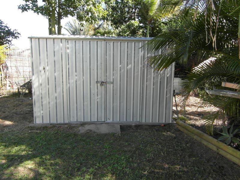 11 ALKINA CRESCENT, Boyne Island QLD 4680