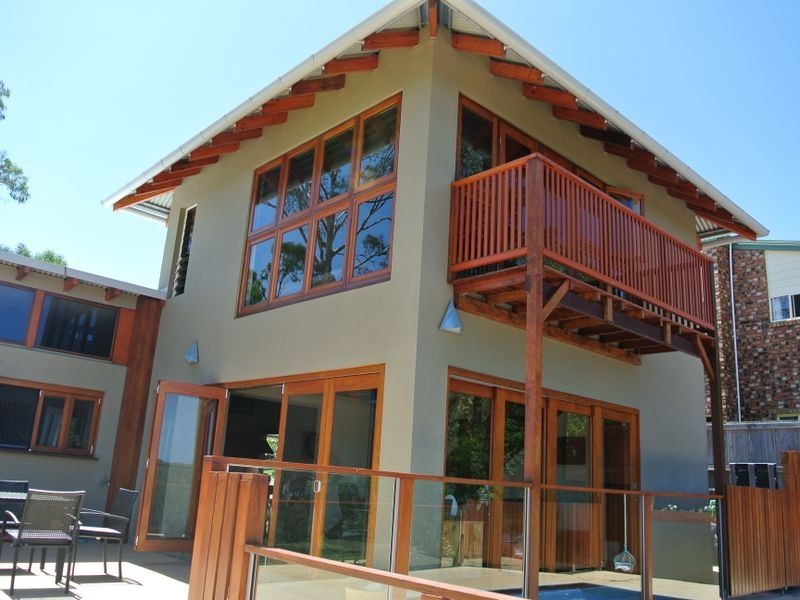 18 Sayre Crescent, Boyne Island QLD 4680