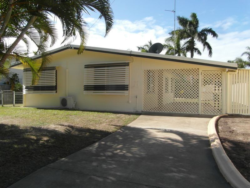 32 ALEXANDER STREET, Boyne Island QLD 4680