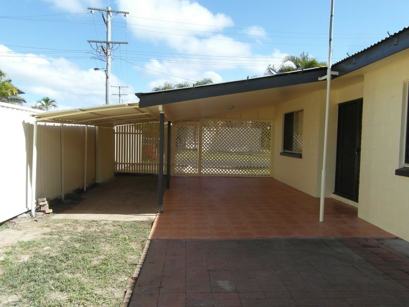32 ALEXANDER STREET, Boyne Island QLD 4680