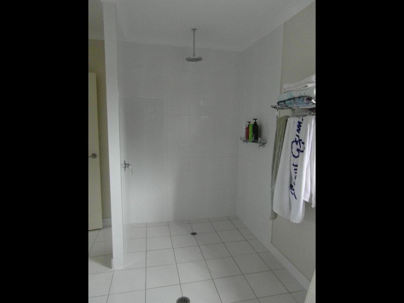 16 ORANA AVENUE, Boyne Island QLD 4680