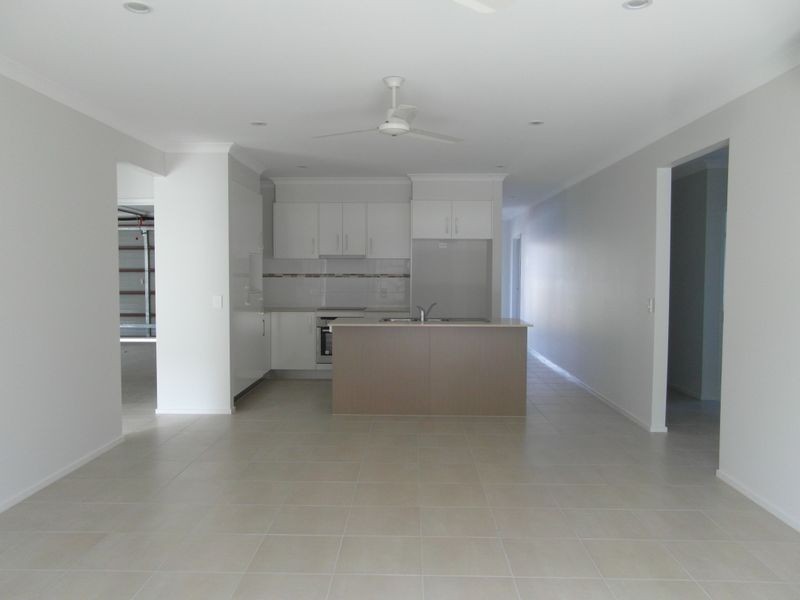 21 TULIPWOOD CIRCUIT, Boyne Island QLD 4680