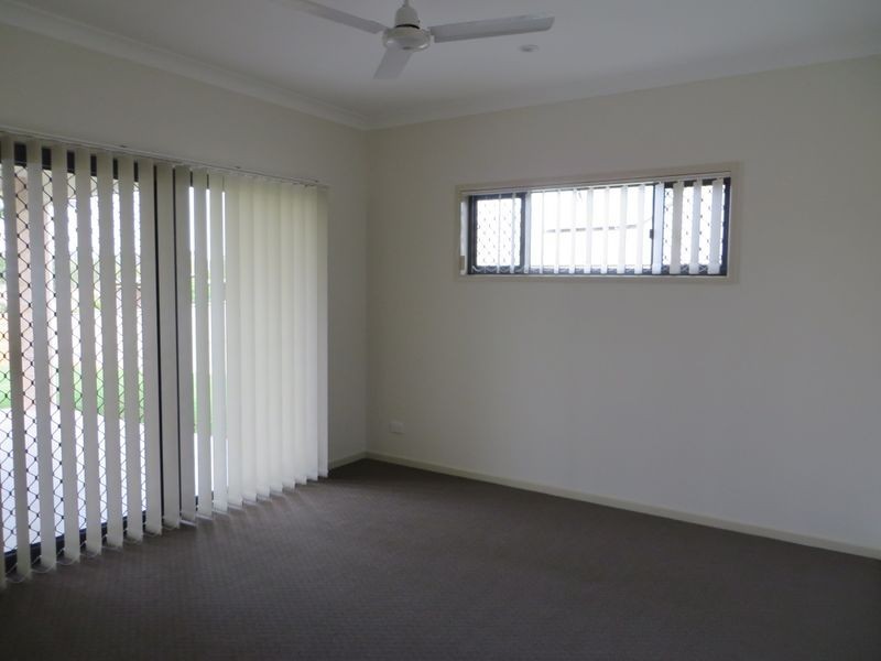 36 GOLFVIEW DRIVE, Boyne Island QLD 4680