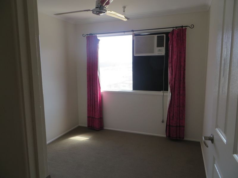 9 SAYRE CRESCENT, Boyne Island QLD 4680