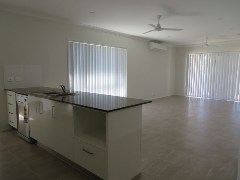 24 CLOVER CRESCENT, Boyne Island QLD 4680