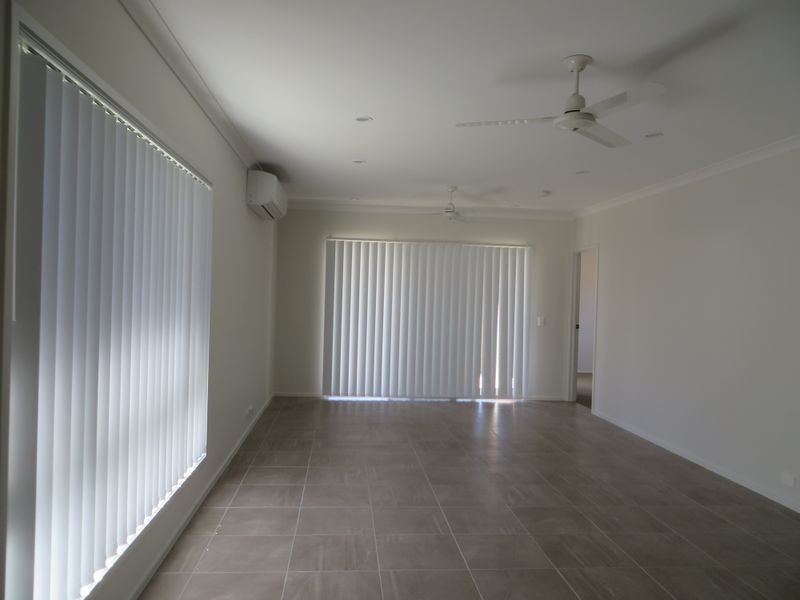 24 CLOVER CRESCENT, Boyne Island QLD 4680