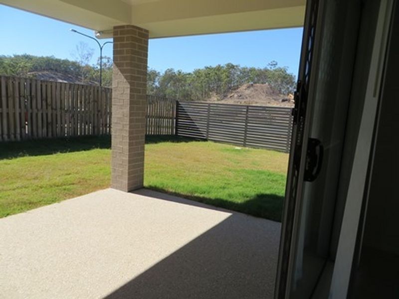 8 BARAMBAH PARADE, Boyne Island QLD 4680