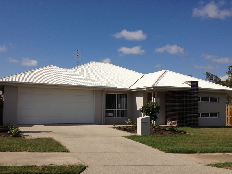 8 CORIMBA PARADE, Boyne Island QLD 4680