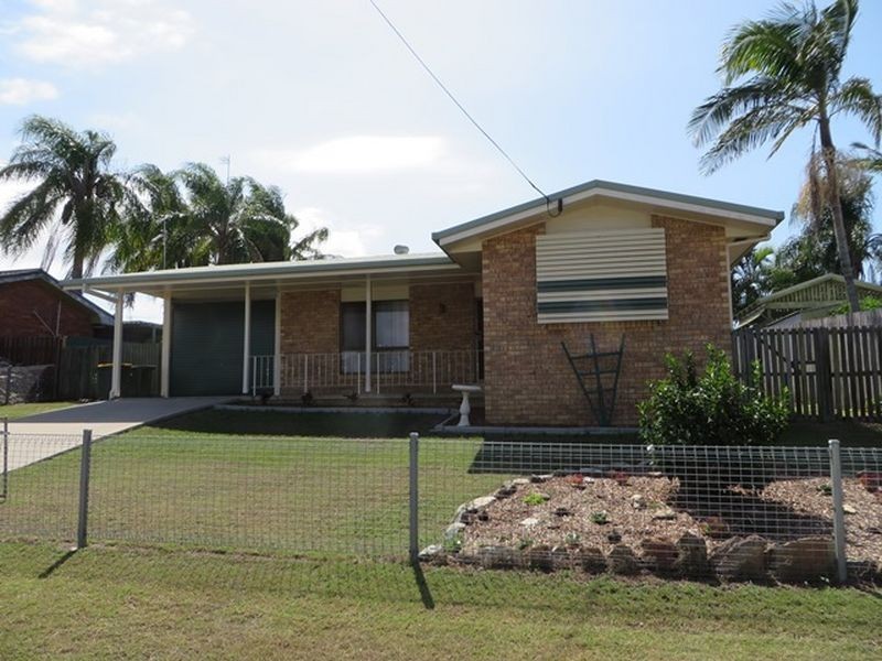 16 PLEASANT AVENUE, Tannum Sands QLD 4680