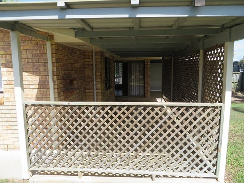 16 PLEASANT AVENUE, Tannum Sands QLD 4680