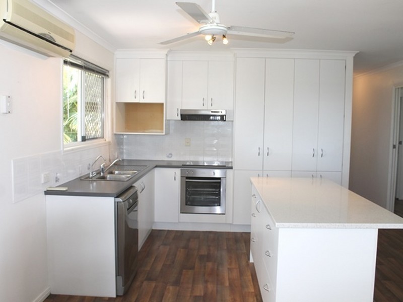 10 KERFOOT CLOSE, Tannum Sands QLD 4680