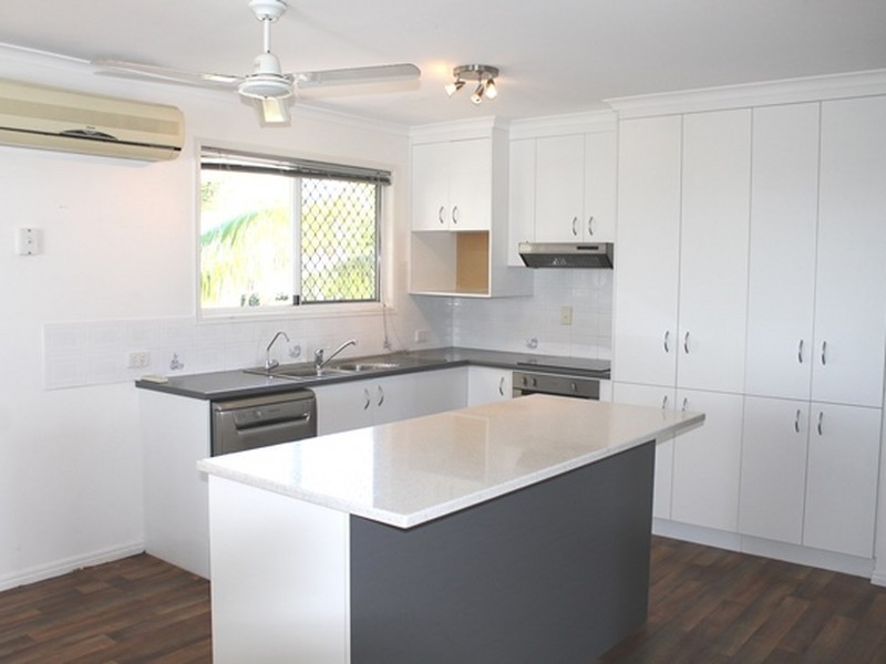 10 KERFOOT CLOSE, Tannum Sands QLD 4680