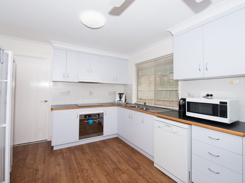 2 EUGENIA STREET, Boyne Island QLD 4680