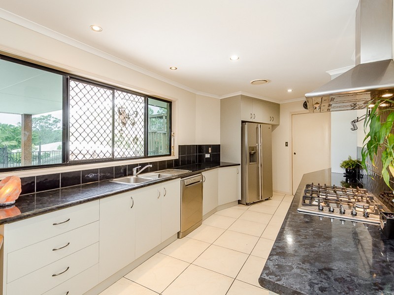 35 Dedekind Avenue, Benaraby QLD 4680