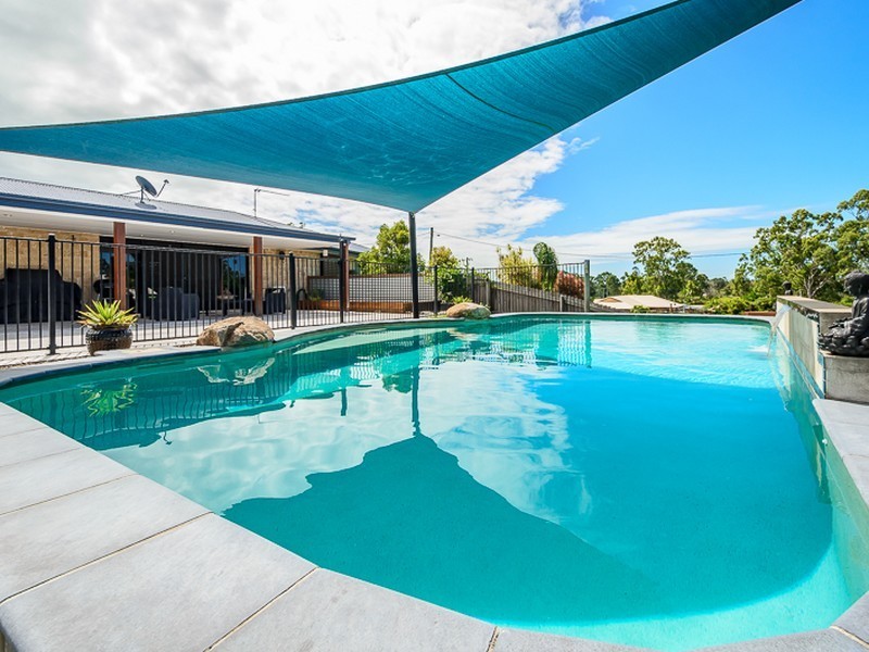 35 Dedekind Avenue, Benaraby QLD 4680