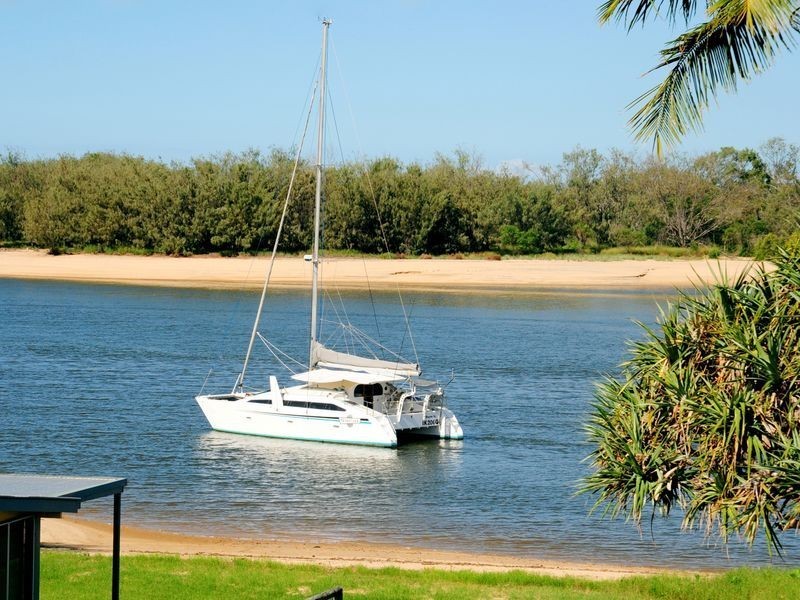 1 ORANA AVENUE, Boyne Island QLD 4680