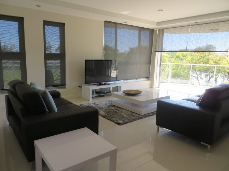 10/2 THE PROMENADE, Boyne Island QLD 4680