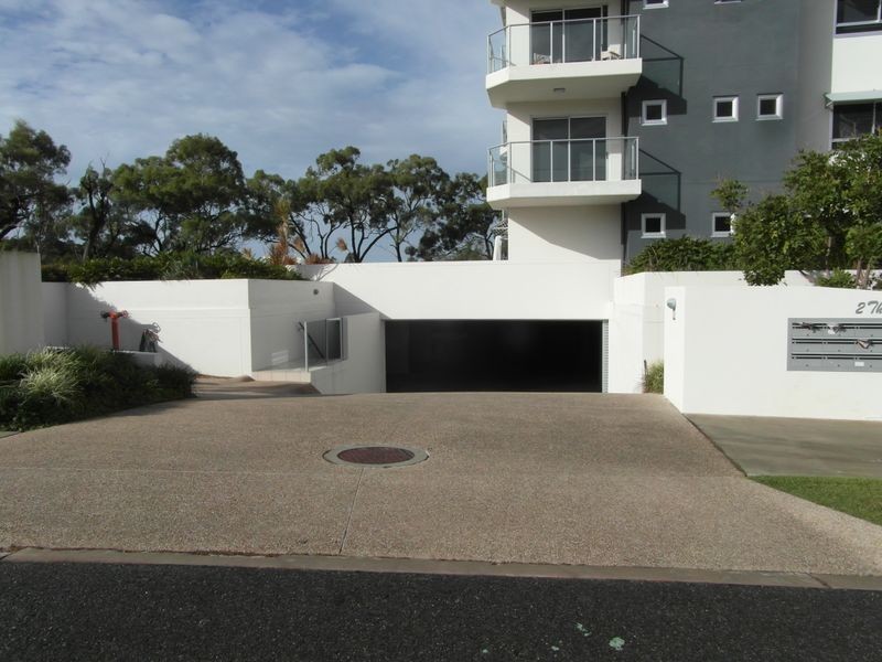 10/2 THE PROMENADE, Boyne Island QLD 4680