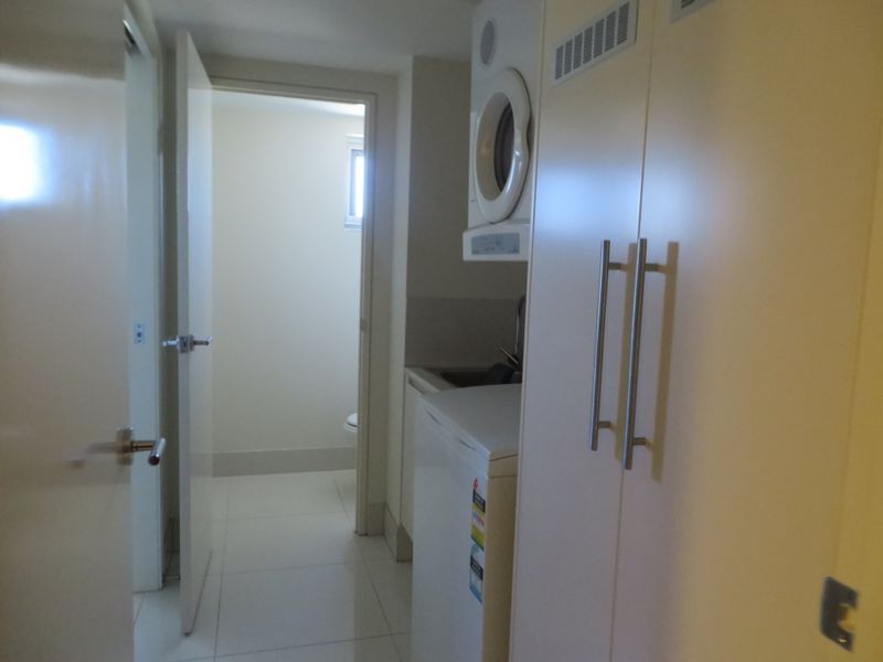 10/2 THE PROMENADE, Boyne Island QLD 4680