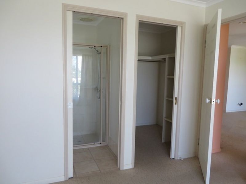 5 MINYA CLOSE, Boyne Island QLD 4680