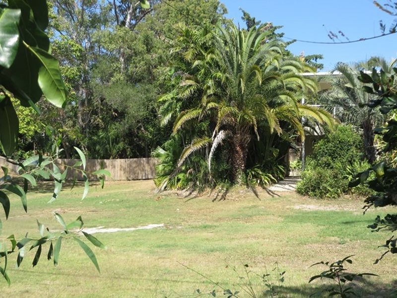 12 NEPTUNE STREET, Tannum Sands QLD 4680