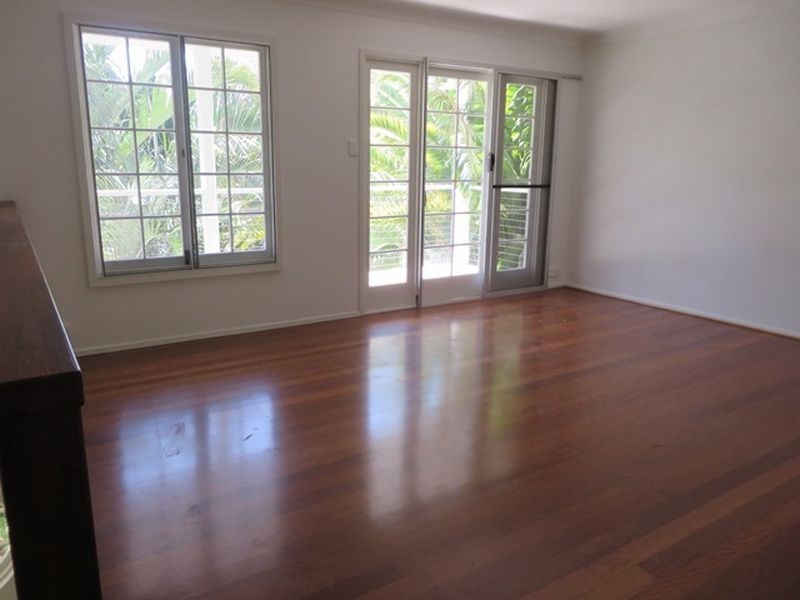 12 NEPTUNE STREET, Tannum Sands QLD 4680