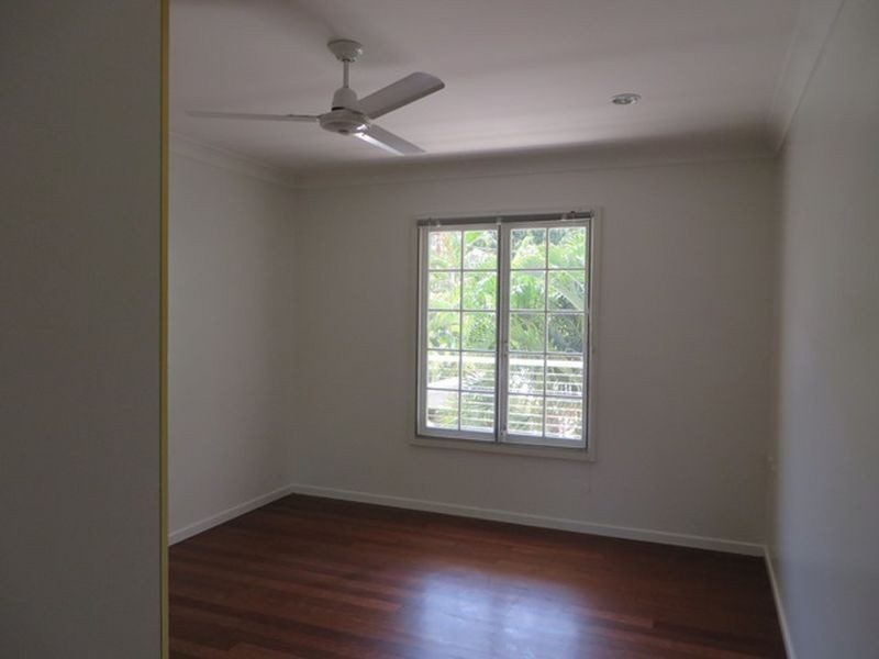 12 NEPTUNE STREET, Tannum Sands QLD 4680