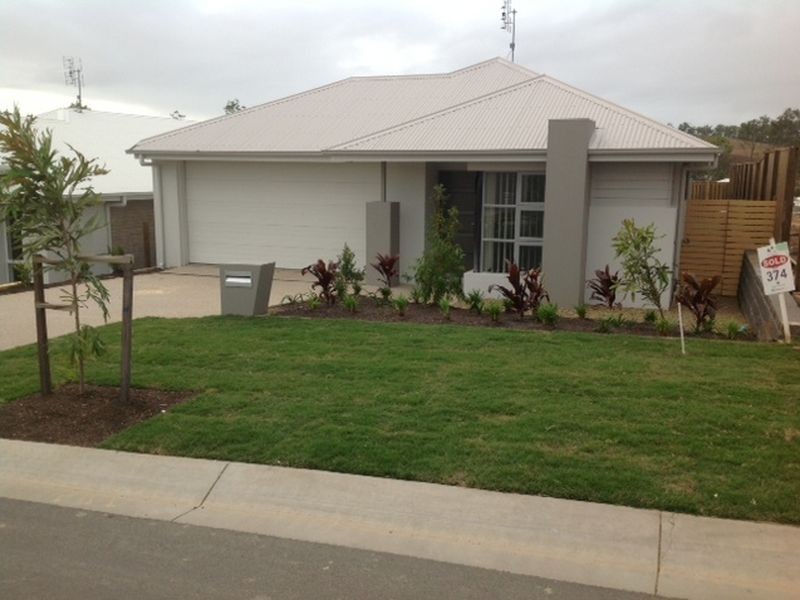 36 CLOVER CRESCENT, Boyne Island QLD 4680