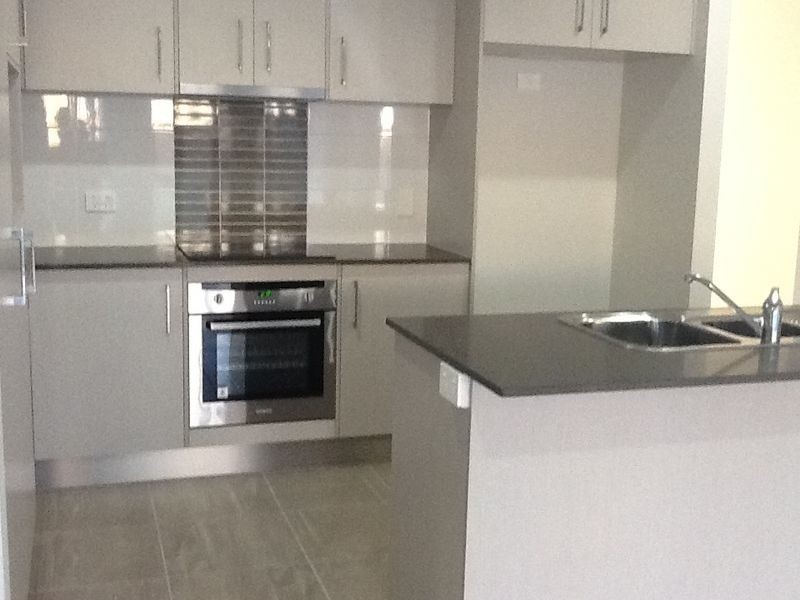 10 CORIMBA PARADE, Boyne Island QLD 4680