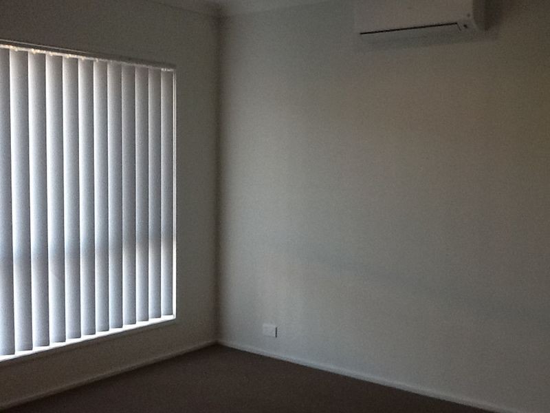 10 CORIMBA PARADE, Boyne Island QLD 4680