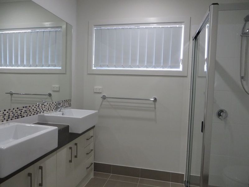 10 BRUSH TAIL COURT, Boyne Island QLD 4680