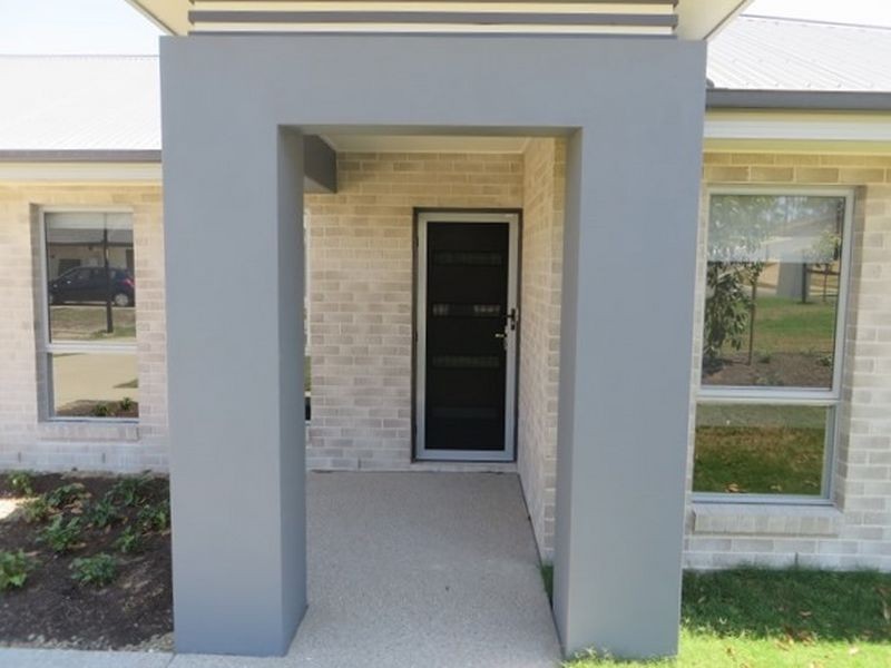 10 BRUSH TAIL COURT, Boyne Island QLD 4680