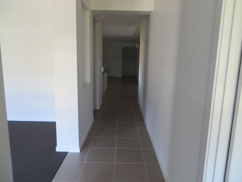 10 BRUSH TAIL COURT, Boyne Island QLD 4680
