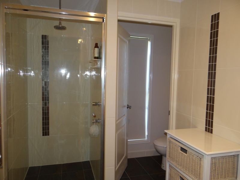 12 The Oaks Road, Tannum Sands QLD 4680