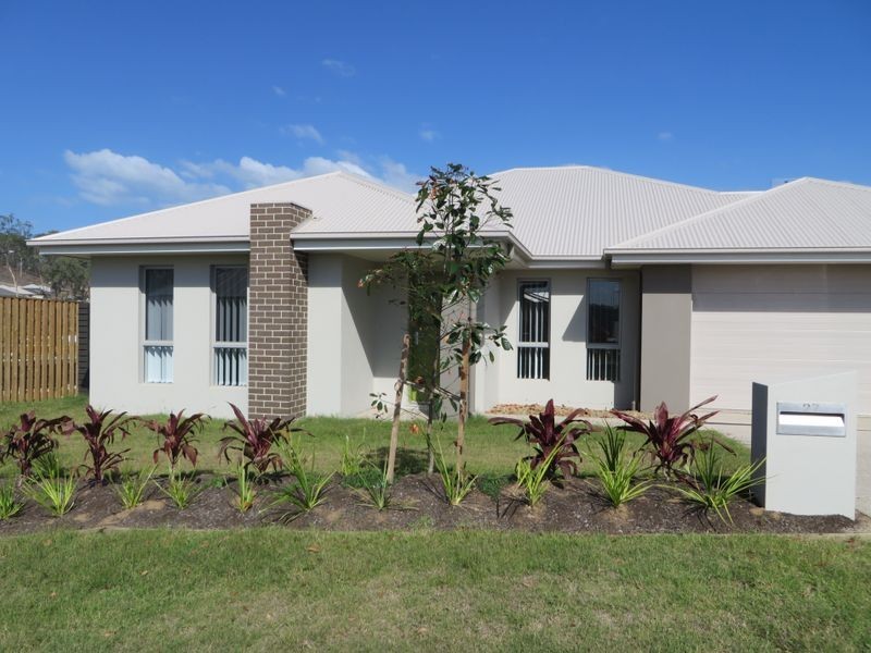 27 CLOVER CRESCENT, Boyne Island QLD 4680