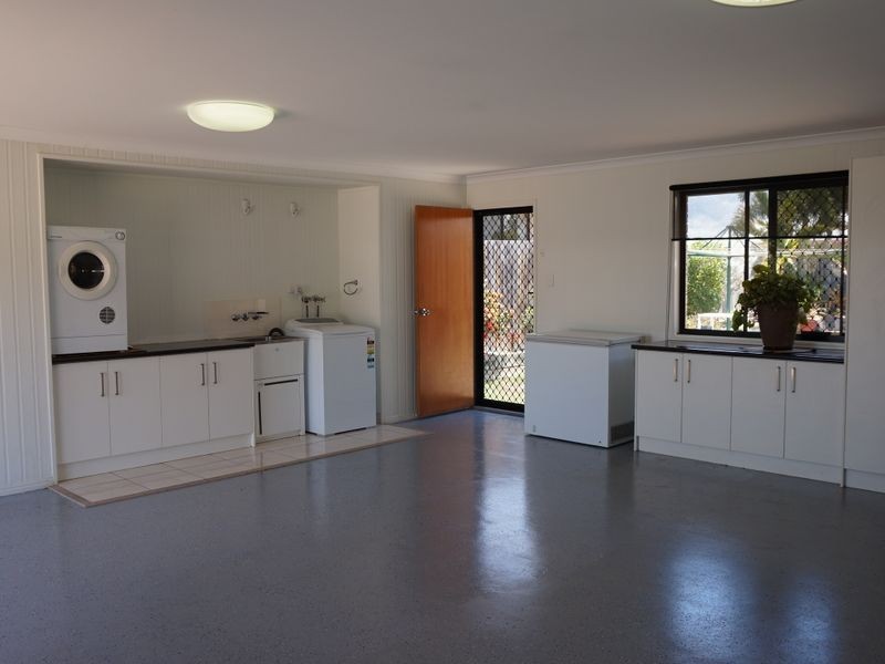 4 Surita Court, Boyne Island QLD 4680