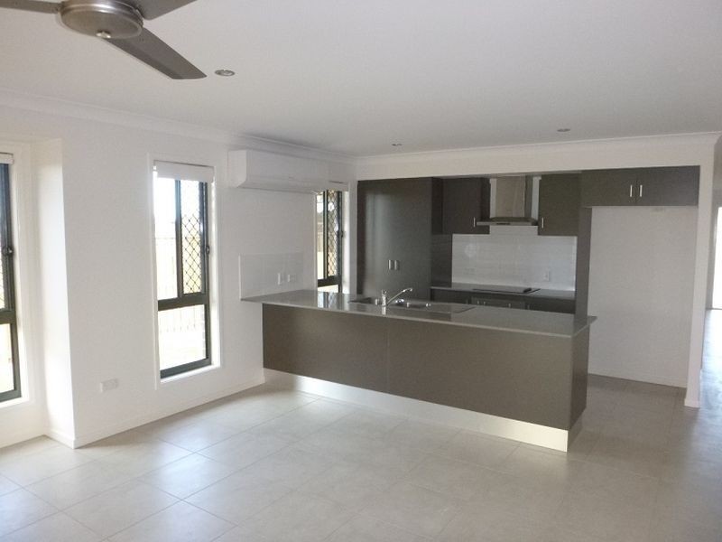 26 JARDINE CRESCENT, Boyne Island QLD 4680