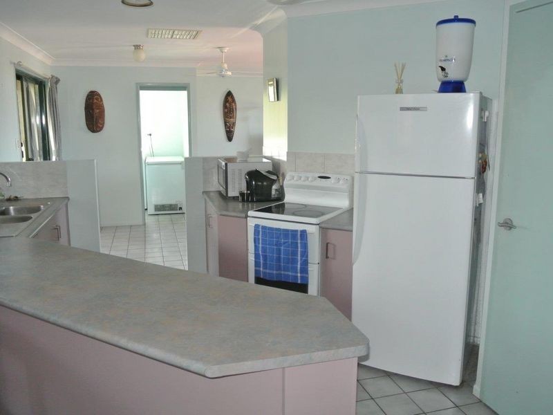 2 WATTLE COURT, Boyne Island QLD 4680