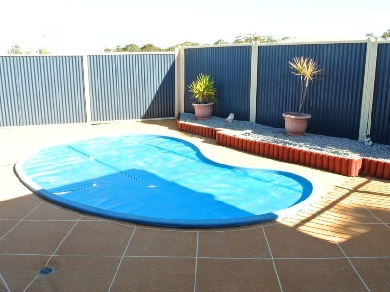 8 WERITE COURT, Boyne Island QLD 4680