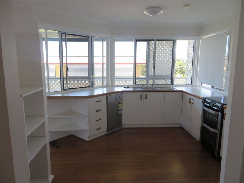 8 TROCHUS STREET, Tannum Sands QLD 4680
