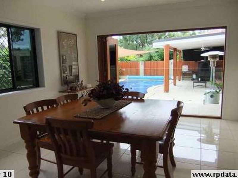 54 GOLF VIEW DRIVE, Boyne Island QLD 4680