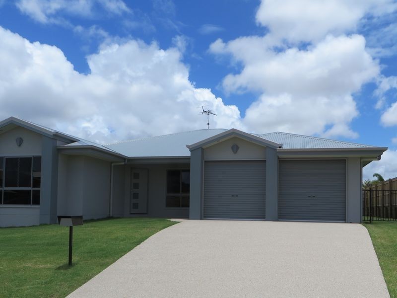 15 STELLA STREET, Boyne Island QLD 4680