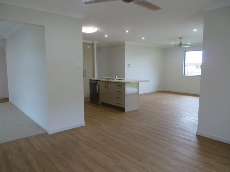 15 STELLA STREET, Boyne Island QLD 4680